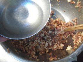 肉三鲜饺子步骤3