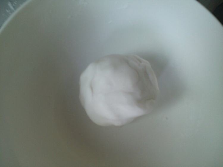 水晶黄瓜馅煎饺步骤2