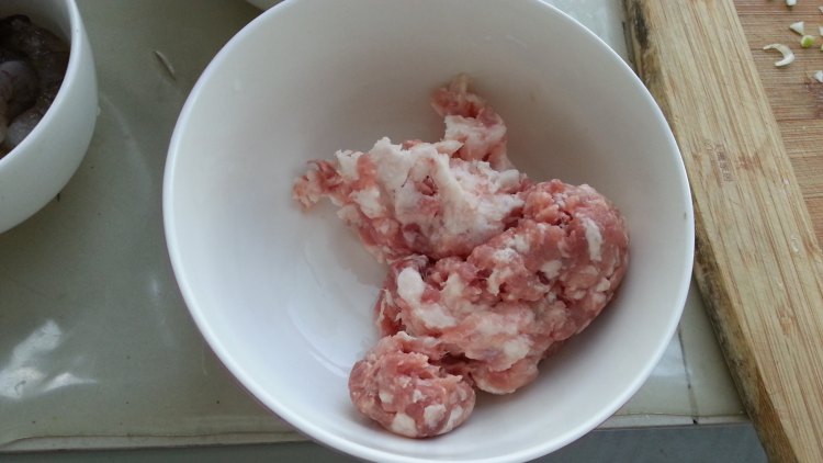 水晶猪肉虾饺步骤1