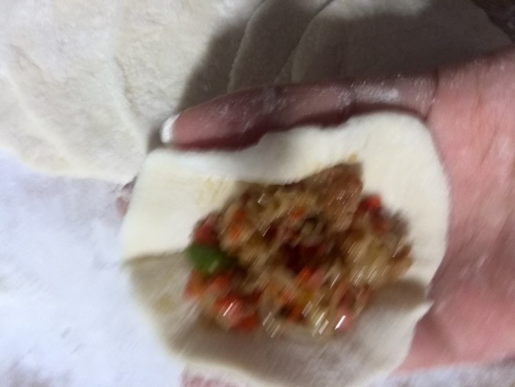 锁边饺子步骤6