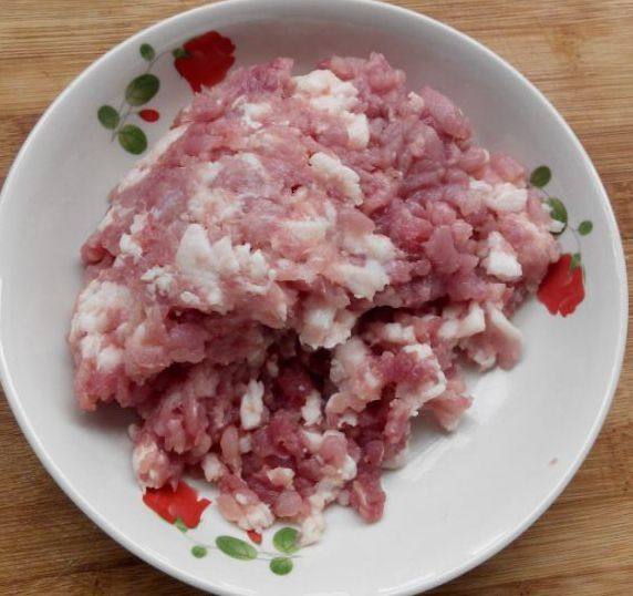 西葫芦鲜肉水饺步骤2