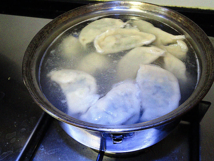 荠菜鸡蛋肉馅水饺步骤9