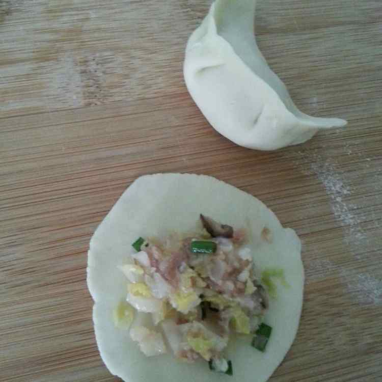 干贝香菇白菜猪肉水饺步骤11