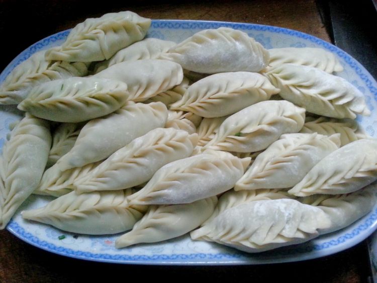 韭菜柳叶饺步骤8