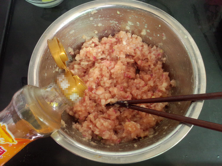 韭菜鱼肉饺子步骤5