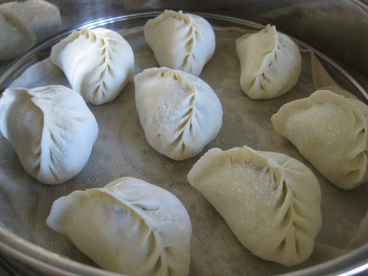 荠菜馅发面蒸饺步骤6