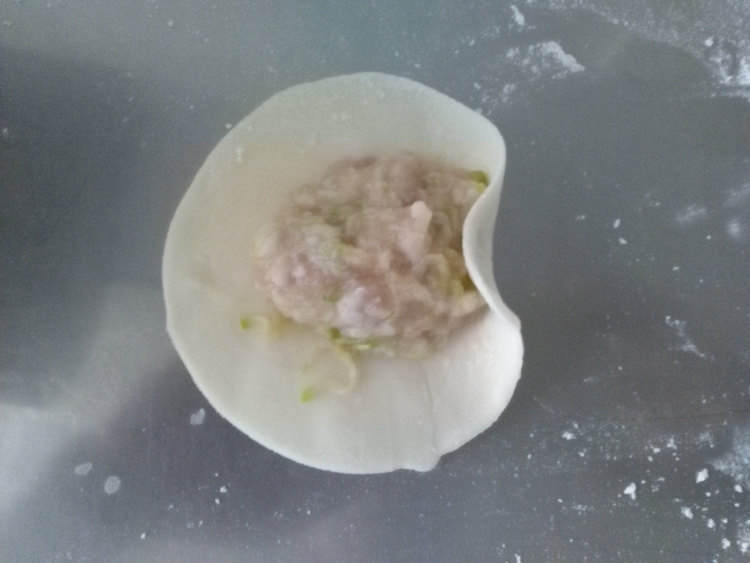 西葫芦红油水饺步骤13