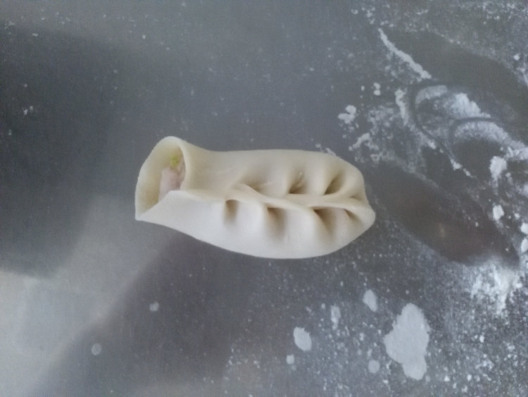 西葫芦红油水饺步骤16