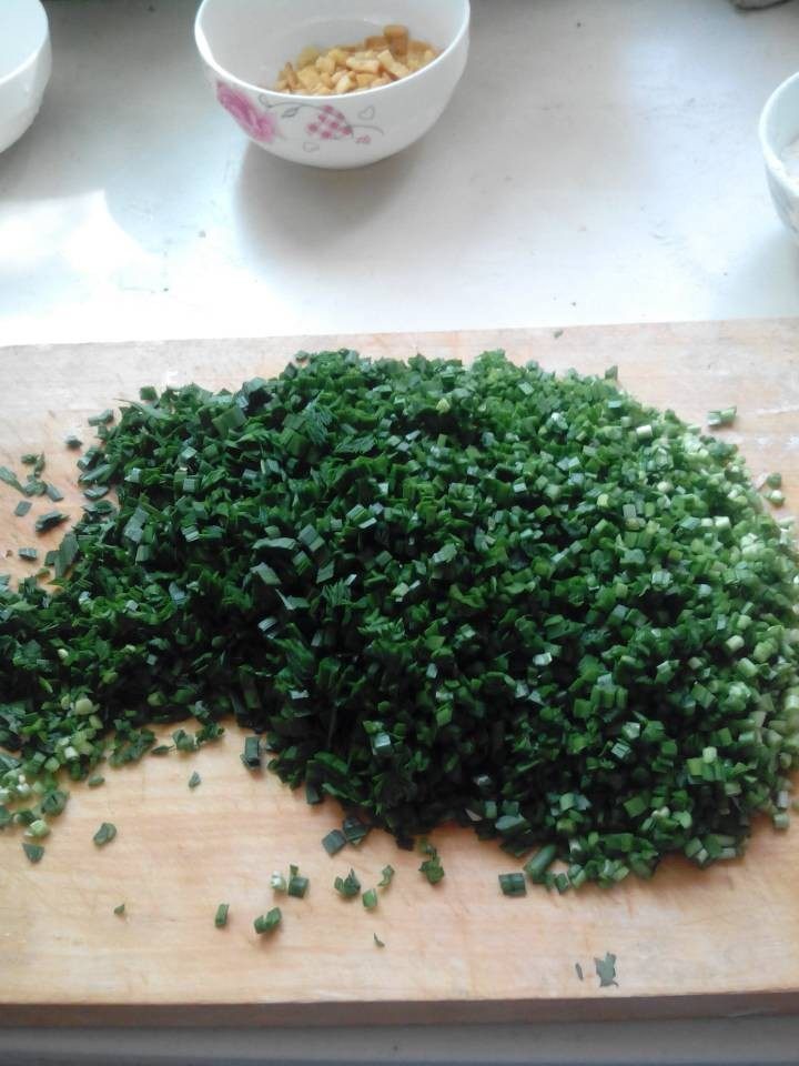 三鲜木耳鸡蛋饺子步骤3