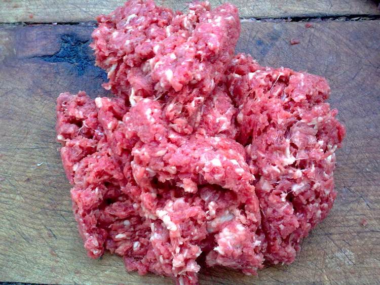 牛肉胡萝卜馅饺子步骤2