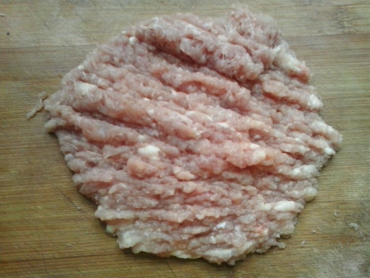 西瓜皮猪肉饺子步骤1