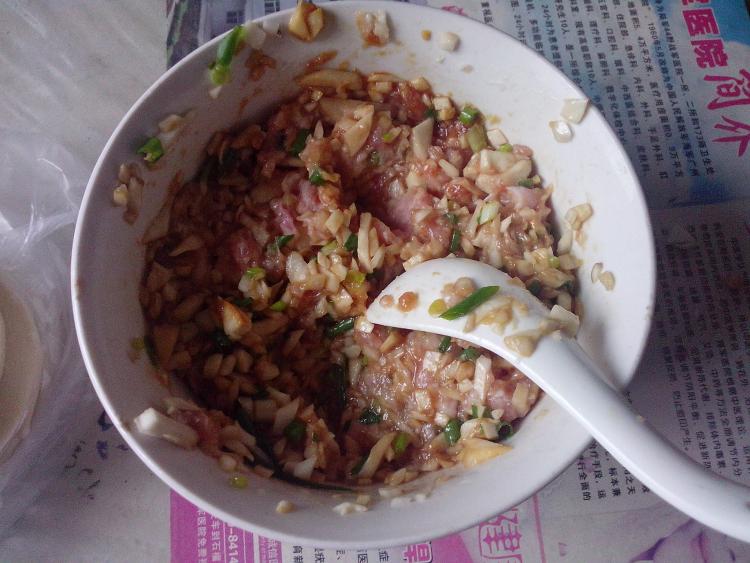 杏鲍菇瘦肉蒸饺步骤5