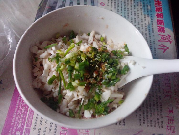 杏鲍菇瘦肉蒸饺步骤4