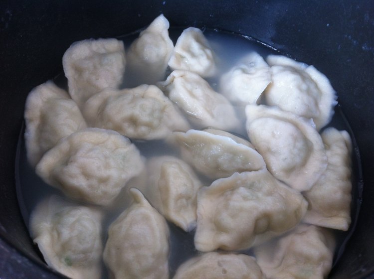 长豆角猪肉馅水饺步骤10