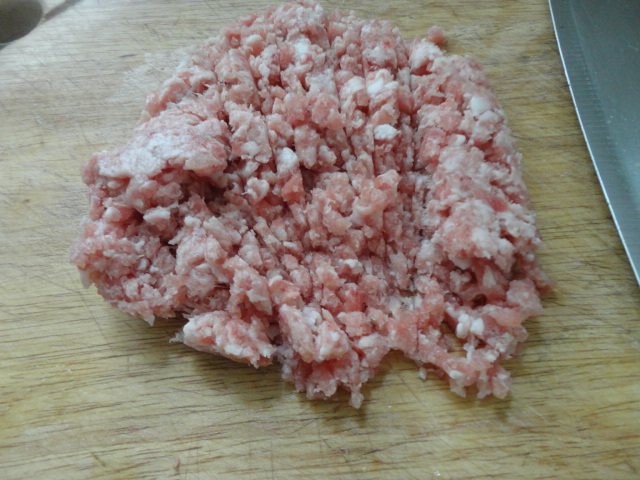 香菇韭菜猪肉饺子步骤4