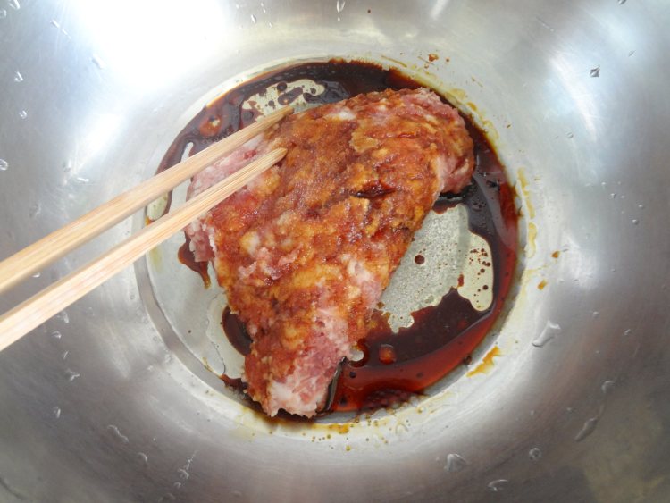 猪肉青椒饺子步骤3