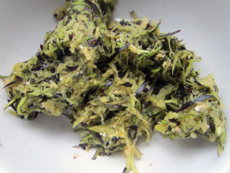 茄丝水饺步骤2