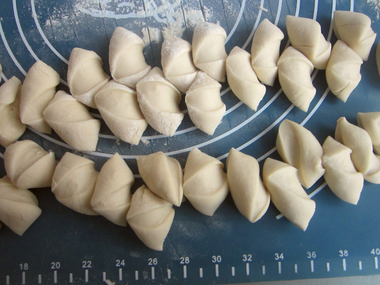 茄丝水饺步骤7