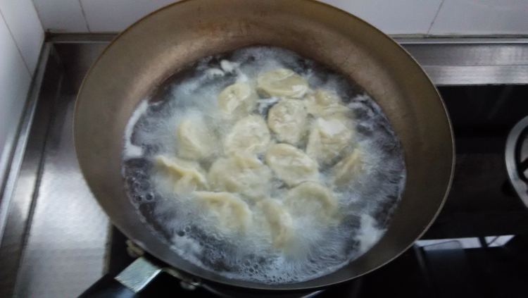 韭菜虾仁酱肉水饺步骤10