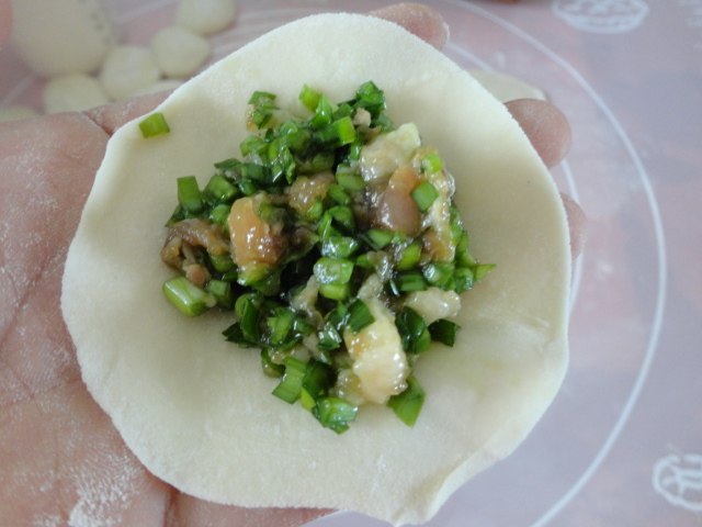 猪肉韭菜煮饺步骤7