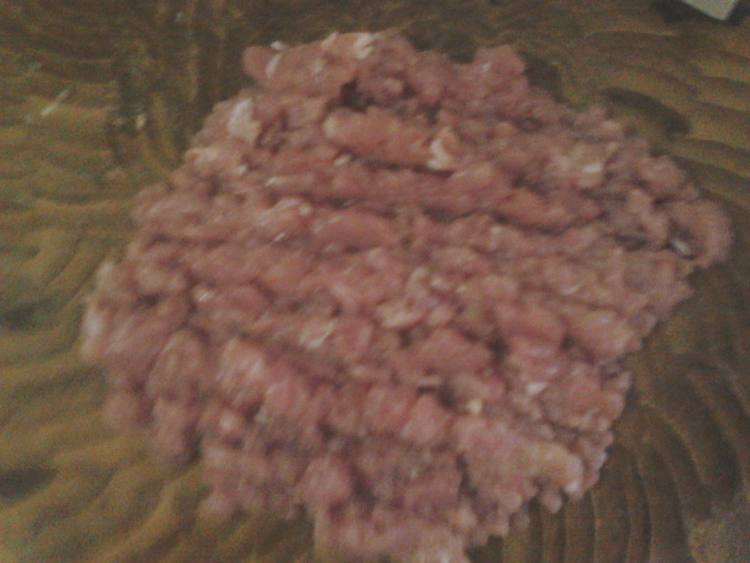 白菜葱肉末饺子步骤3