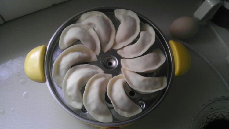 杏鲍菇肉馅饺子步骤9