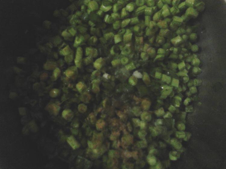 韭菜豆角饺子步骤2