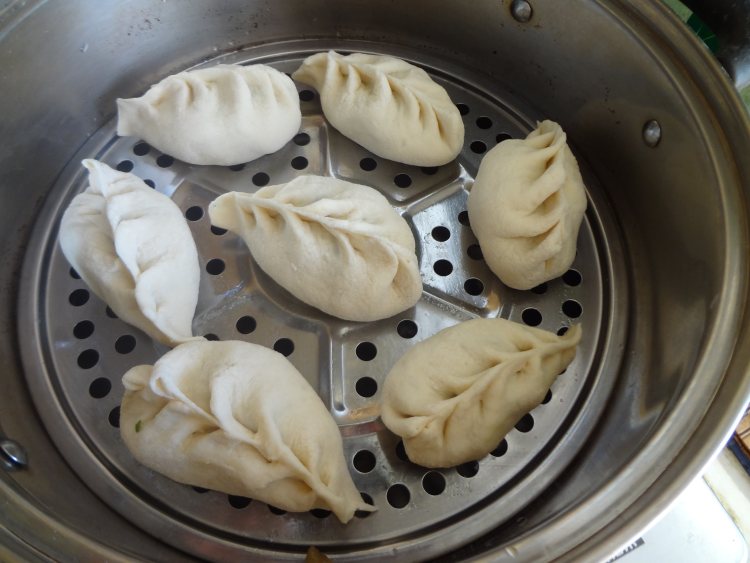 柳叶猪肉土豆蒸饺步骤6