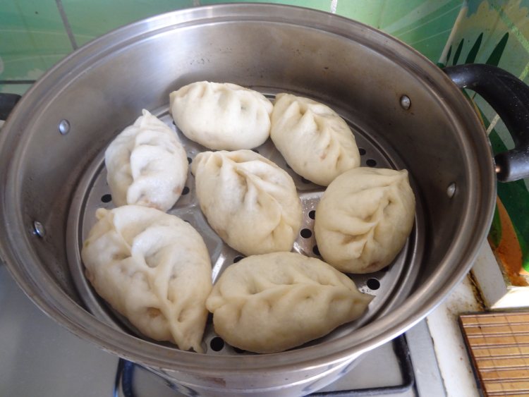 柳叶猪肉土豆蒸饺步骤8