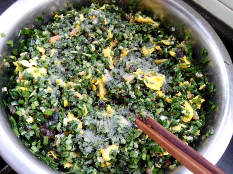 韭菜鸡蛋海米水饺步骤7