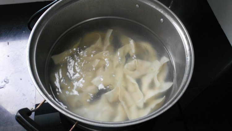 葱香猪肉饺子步骤12