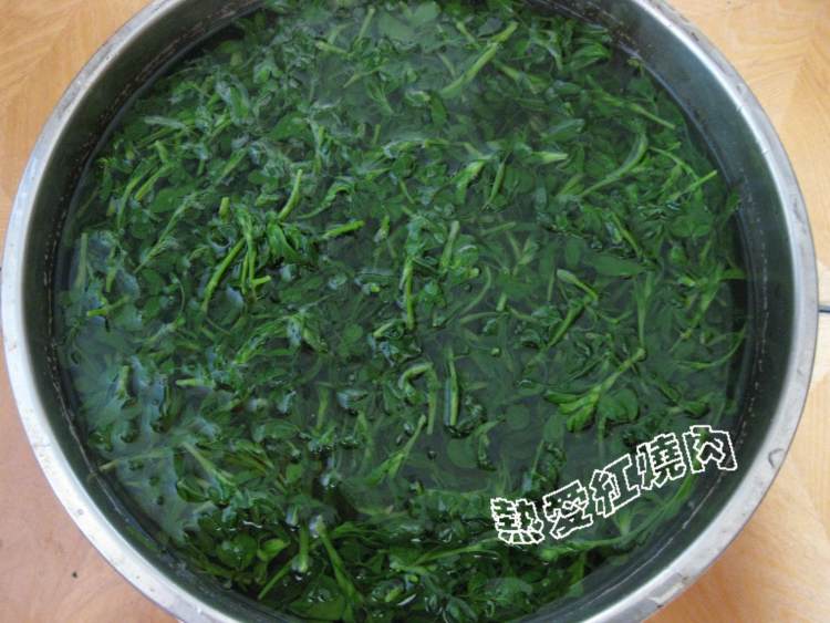苜蓿馅儿饺子步骤3