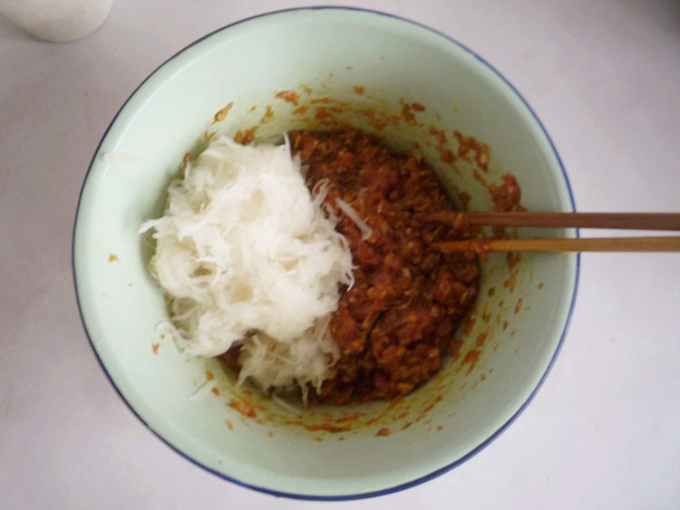 猪肉白萝卜烫面蒸饺步骤10