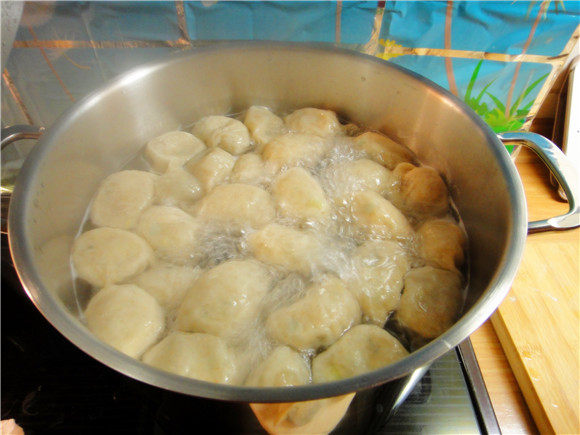 香菇猪肉虾仁饺子步骤12