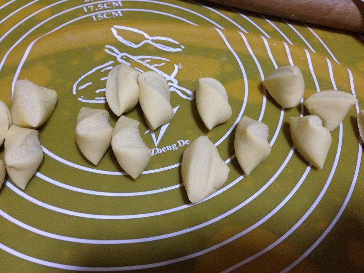 肉末山药饺子步骤6