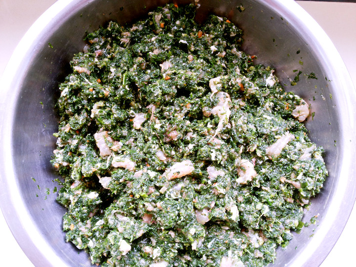 荠菜虾仁水饺步骤9