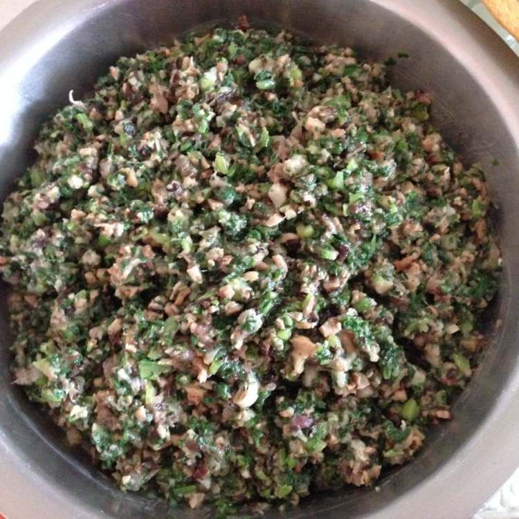 白菜香菇猪肉水饺步骤3