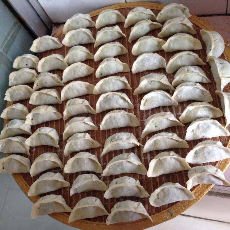 白菜香菇猪肉水饺步骤9
