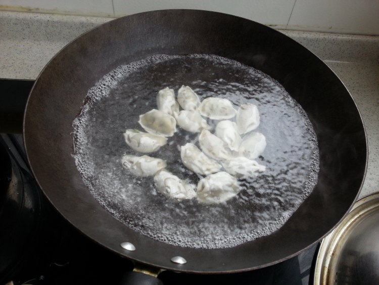 速冻水饺步骤4