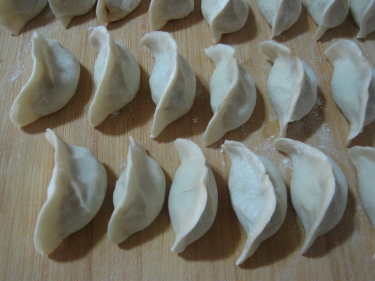 白菜猪肉馅水饺步骤7