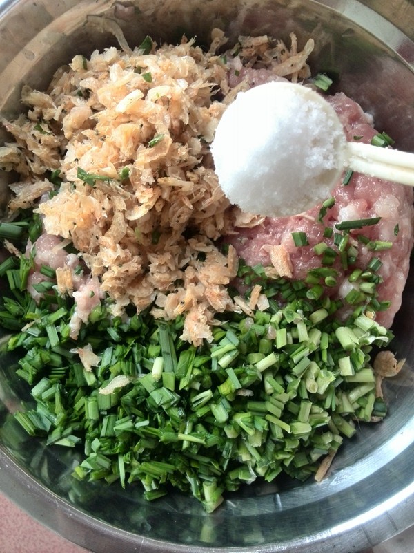 虾皮韭菜猪肉元宝饺步骤5
