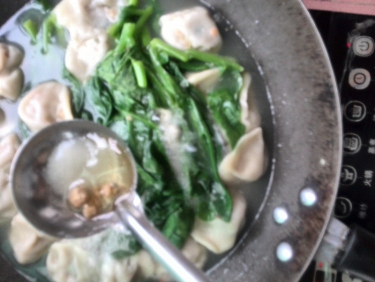 蚕菜水饺汤步骤6