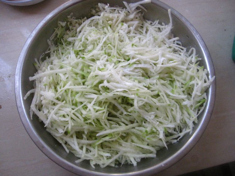 萝卜肉馅水饺步骤5