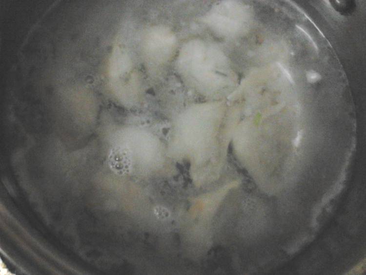 胡萝卜韭菜肉末饺子步骤5