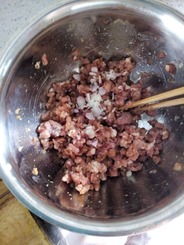猪肉芸豆水饺步骤1
