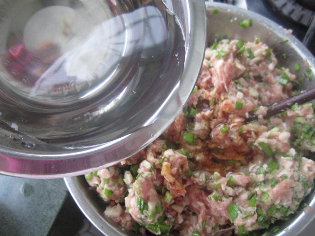 杏鲍菇韭菜鲜肉水饺步骤8