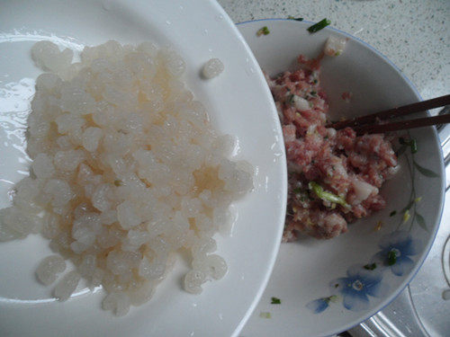 虾仁手工饺子步骤3