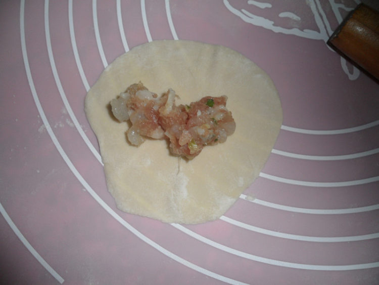 虾仁手工饺子步骤7