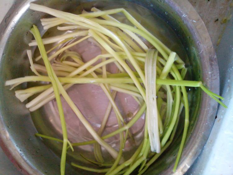 肉末芹菜水饺步骤3