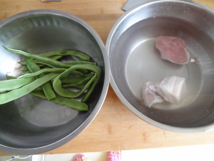 猪肉扁豆饺子步骤2